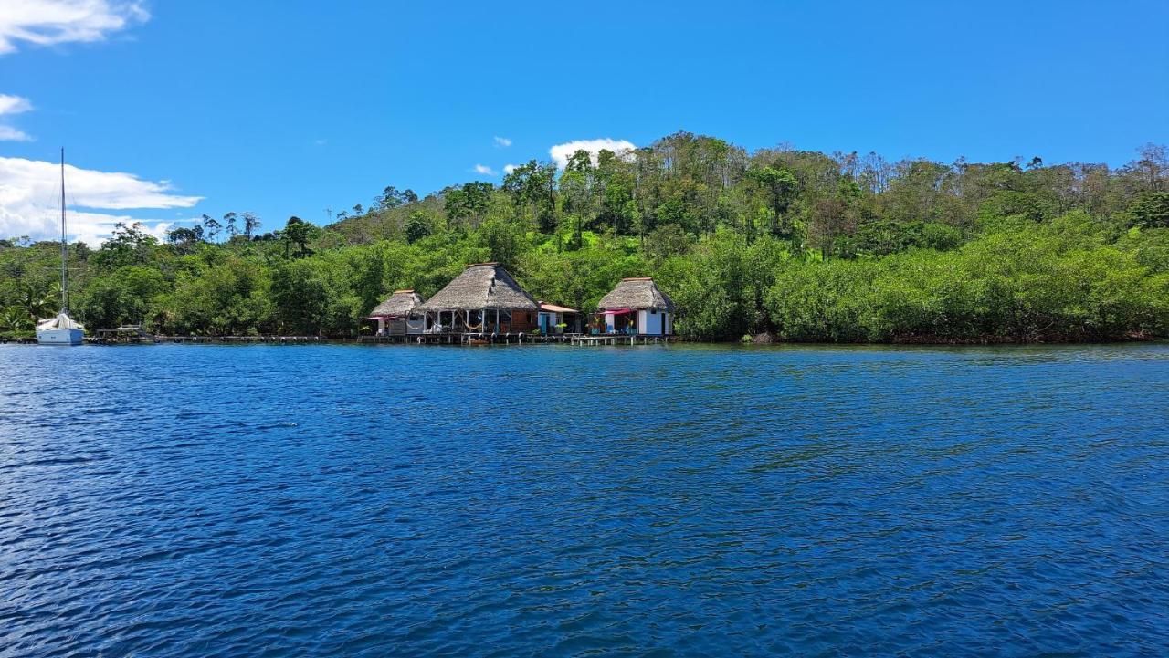 El Clandestino Villa Bocas Town Exterior photo