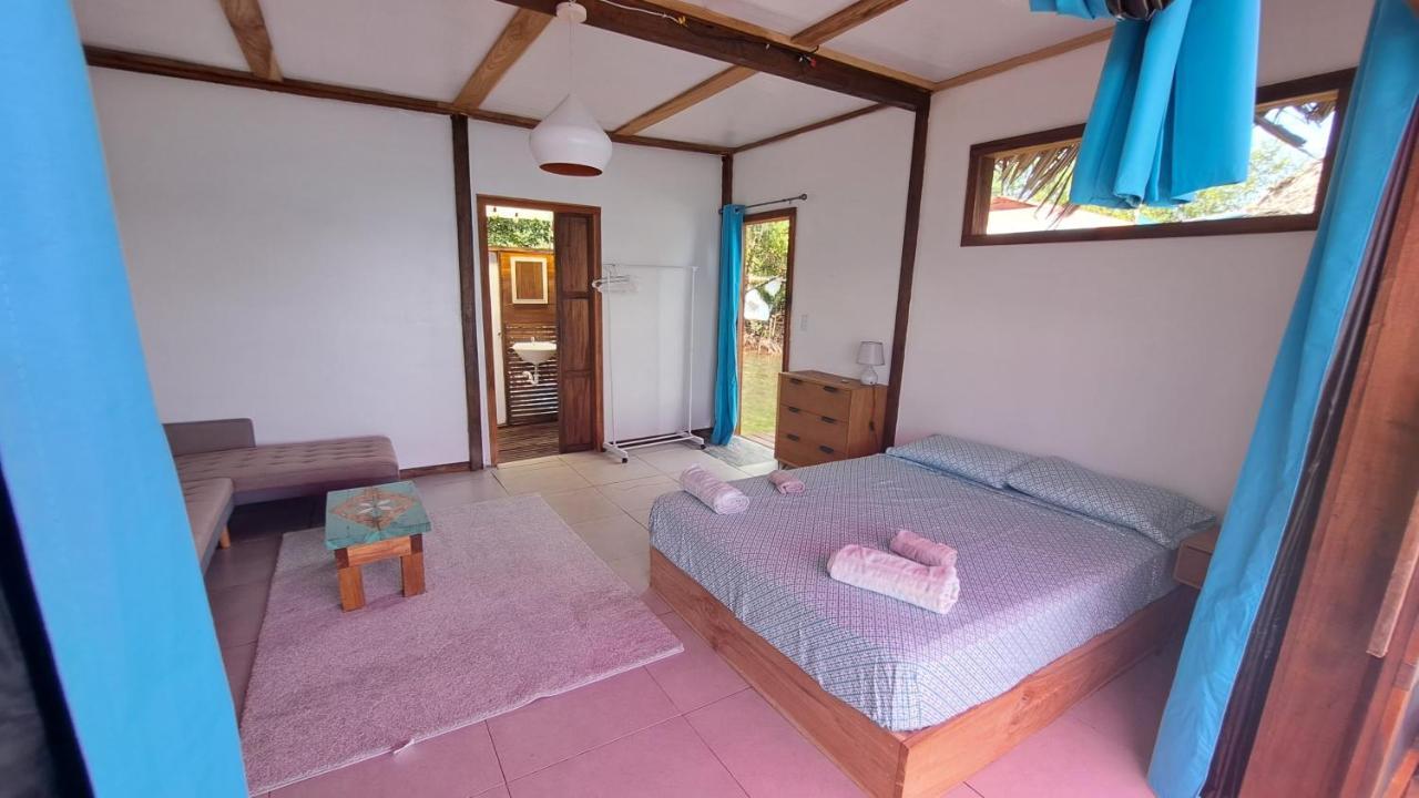 El Clandestino Villa Bocas Town Exterior photo