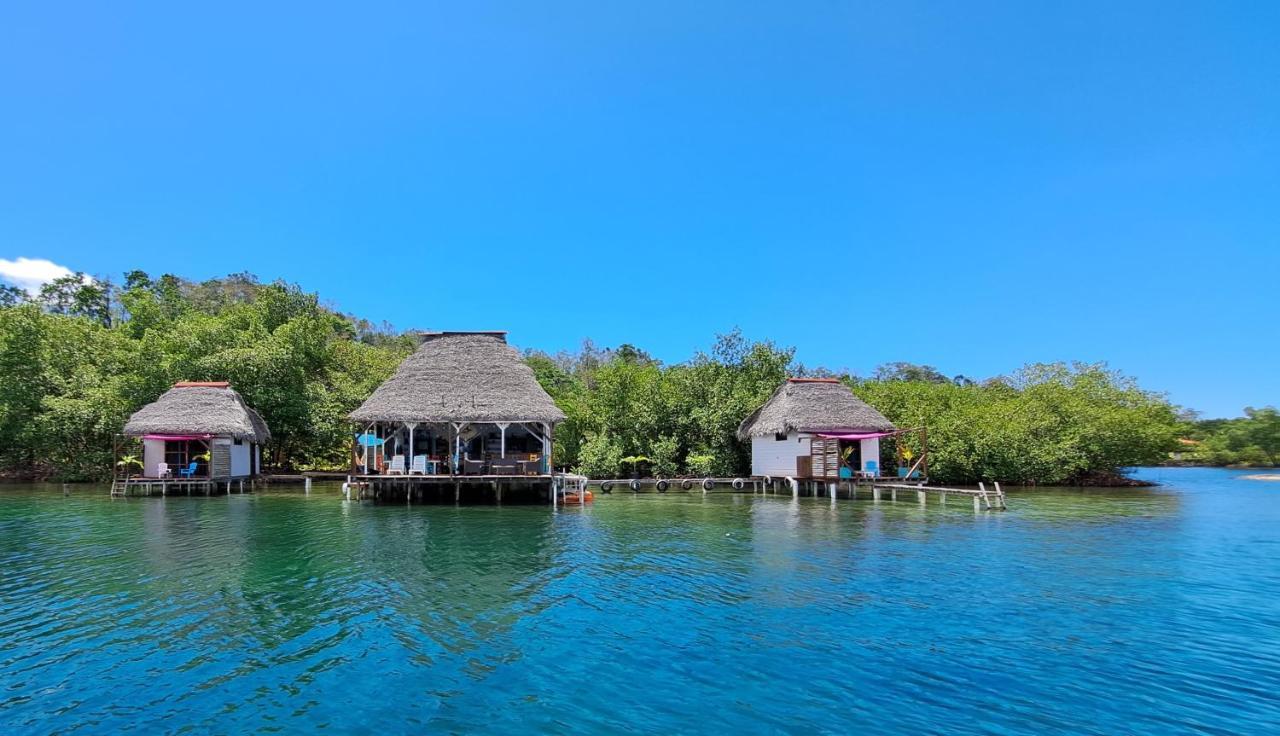 El Clandestino Villa Bocas Town Exterior photo