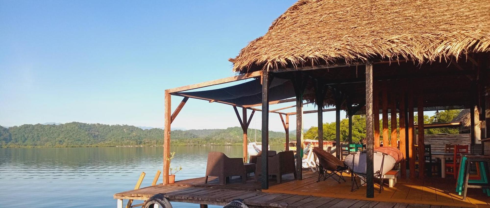El Clandestino Villa Bocas Town Exterior photo